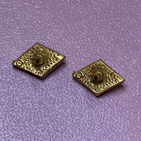 💛 Vintage Gold Filled Diamond Shape Faux Turquoise Earrings - Picture 3 of 6